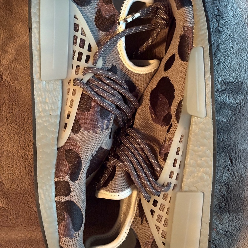 Stylish Leopard Print Sneakers